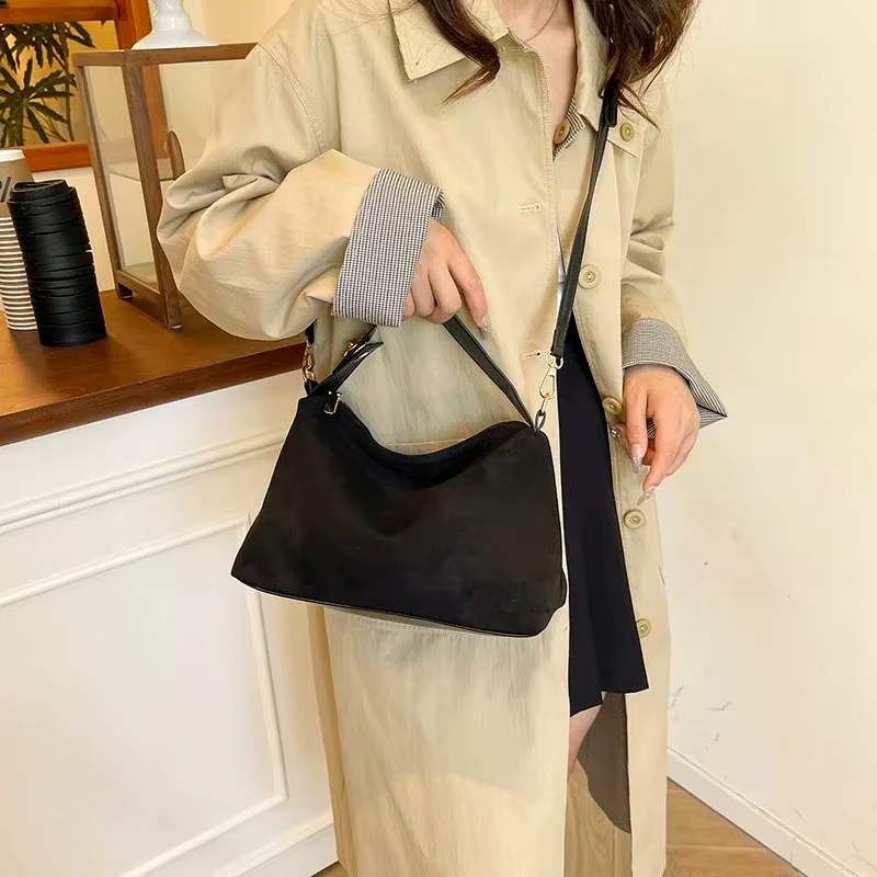 Faux daim couleur unie fermeture éclair doux sac carré confortable polyvalent Simple sacs à bandoulière 2025 hiver rétro mode fourre-tout décontracté