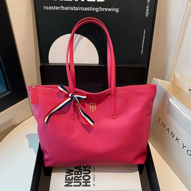 Sac à langer vintage élégant : Sac à main bandoulière de luxe pour femme avec logo de créateur et fonction de sac fourre-tout grande capacité