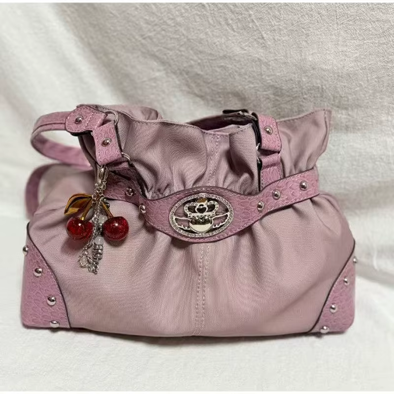 Sac à main de luxe pour femme avec rivets