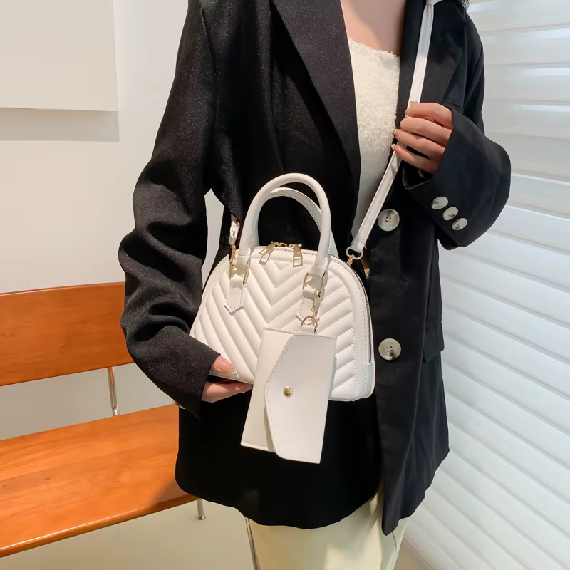 Sac à bandoulière tendance et polyvalent en forme de coquille