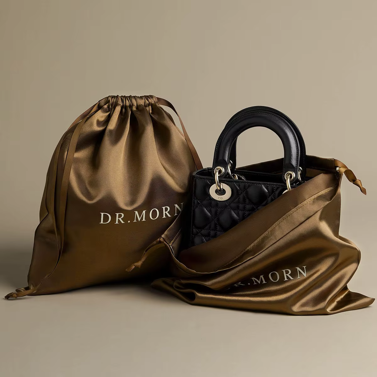 Sac en satin de soie avec cordon de serrage