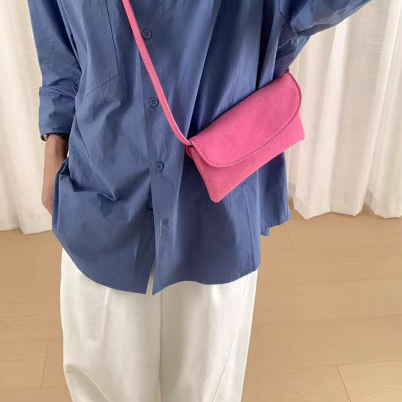 Sac messager mini rétro en suède léger avec compartiment de rangement