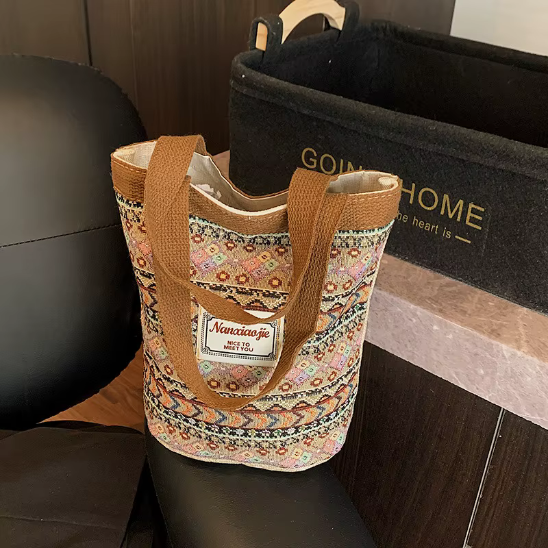 Sac panier tressé artisanal de niche