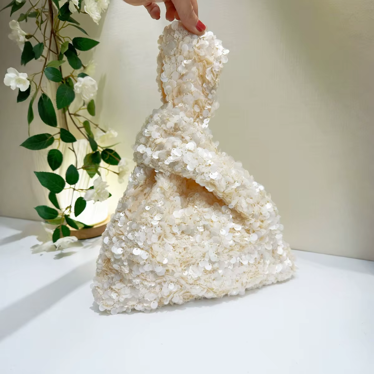 Pochette de soirée élégante en sequins blancs pour femmes