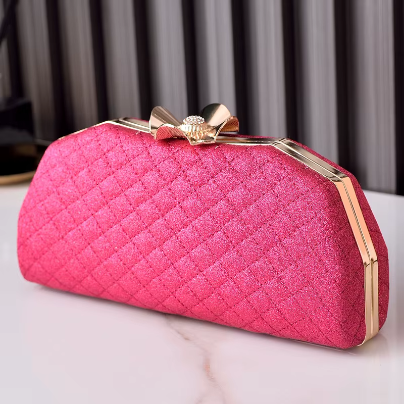 Pochette rose de luxe à motif losanges
