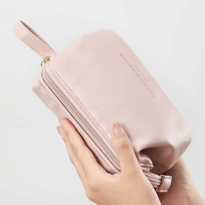 Pochette à maquillage élégante en cuir PU