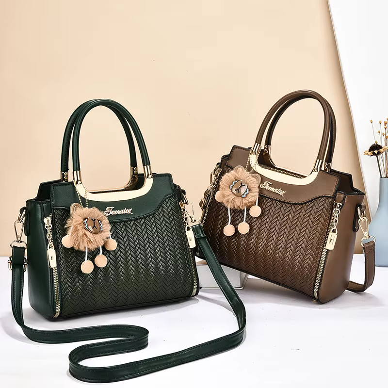 Luxueux sac à bandoulière tissé de grande capacité pour femmes
