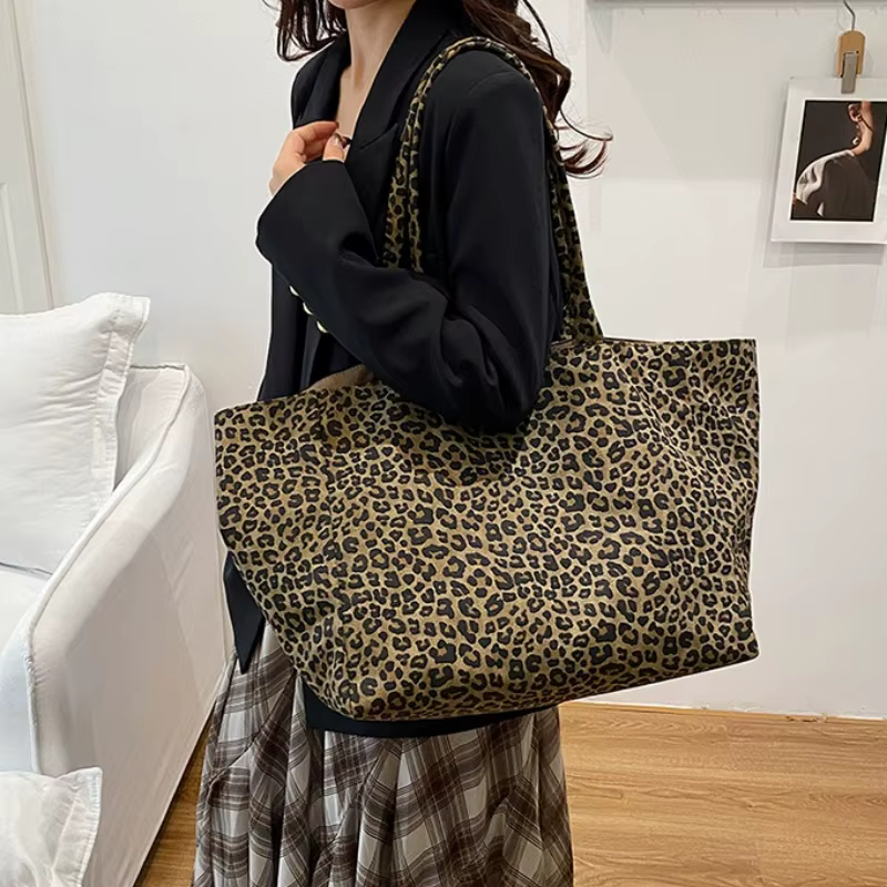 Sac fourre-tout imprimé léopard à la mode pour femmes