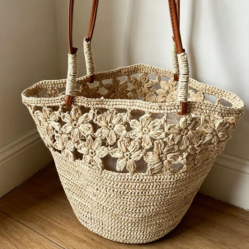 Sac fourre-tout en raphia crocheté à la main
