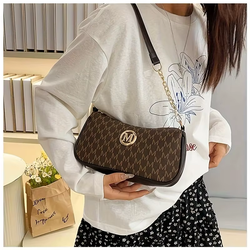 Sac à bandoulière tendance pour femme avec ceinture décorative