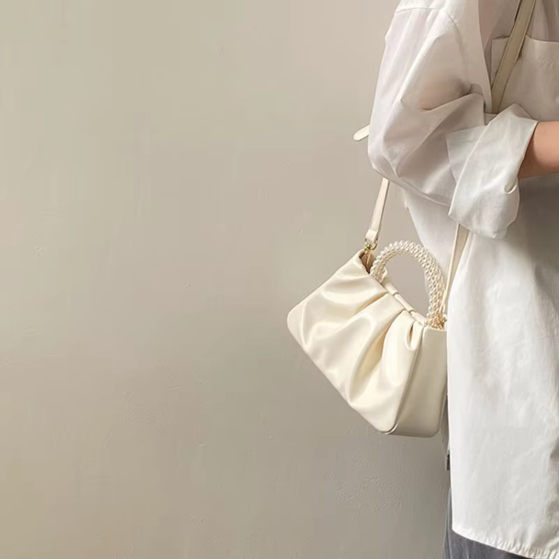 2025 perle sac à main plis nouvelle mode nuage téléphone portable sac à bandoulière messager Mini petit sac Одноп weg ume сумк
