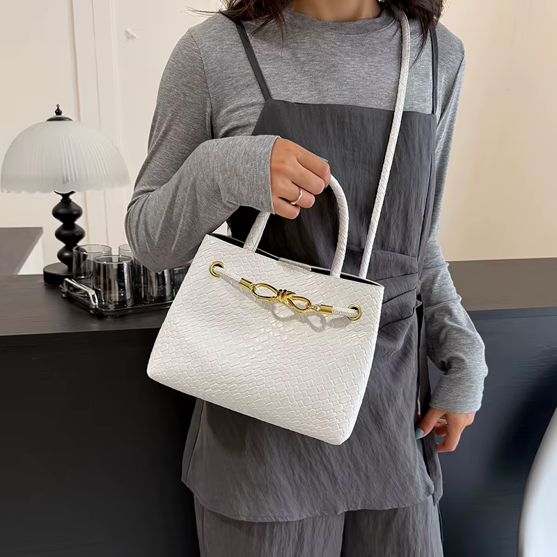 Sac fourre-tout élégant pour femme 2026 – Sac à main de banlieue de luxe à motif tissé