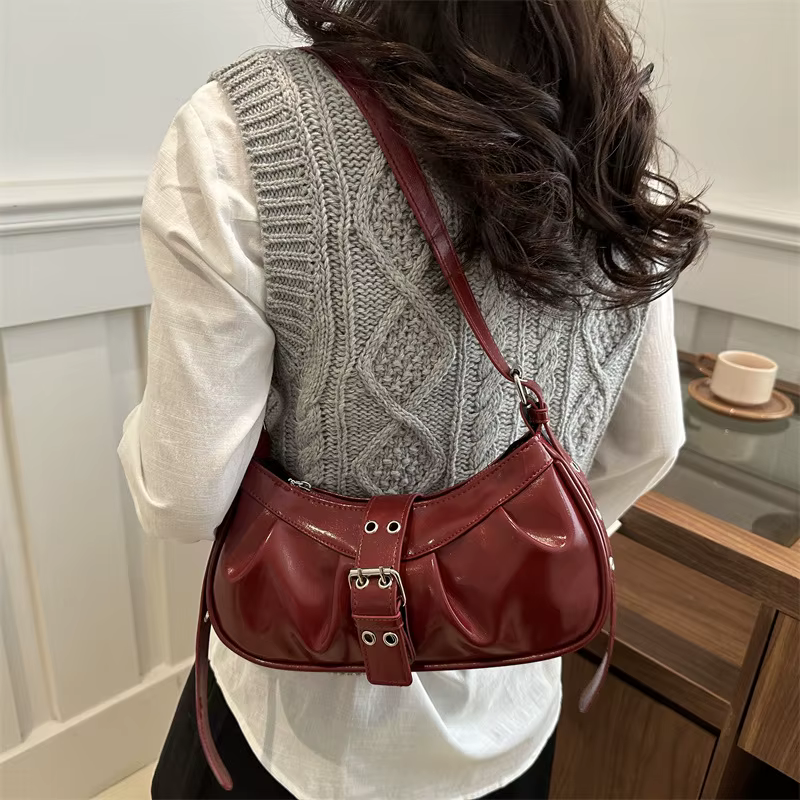 Rétro concepteur boucle aisselle sac en cuir Pu gothique Y2k sac à bandoulière Vintage