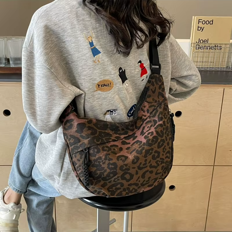 Sac Hobo imprimé léopard unique