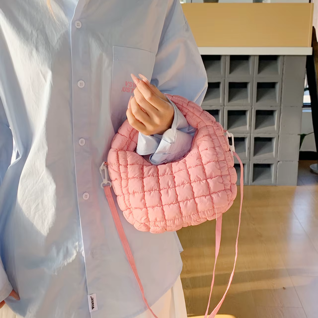Sac à bandoulière matelassé ultra-léger pour femme