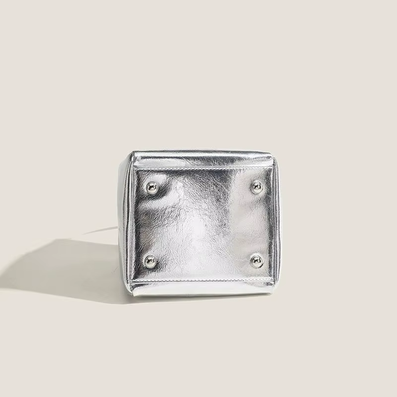 Sac seau argenté pour femmes