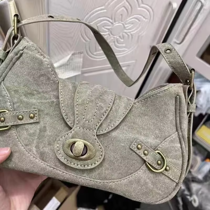 Y2k Vintage sac à bandoulière Style de rue américain Rivets vert toile sac à main gothique Punk Biker Cool Designers