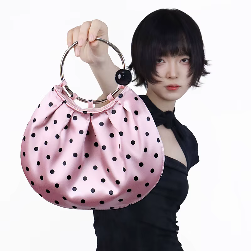 Sac fourre-tout à pois vintage rétro froissé