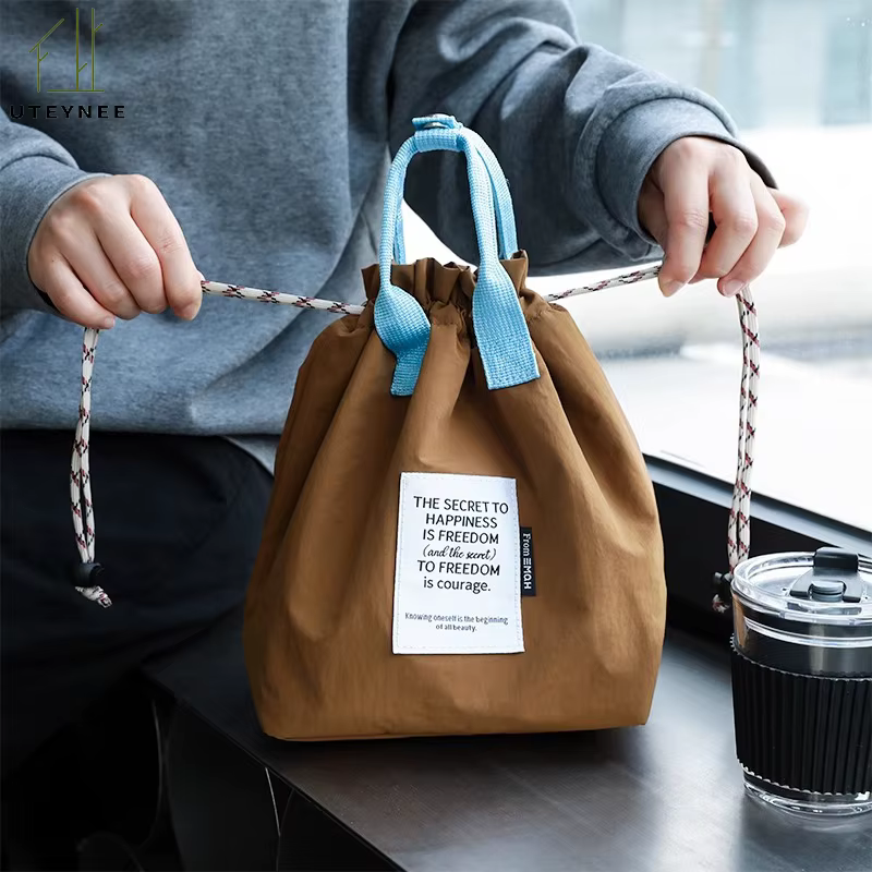 UTEYNEE sac à déjeuner étanche de grande capacité sac à Bento isolant épaissi à trois couches pour le travail étudiant sac à poignée de pique-nique