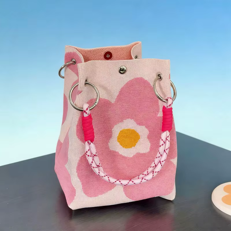 Sac à main rétro tricoté