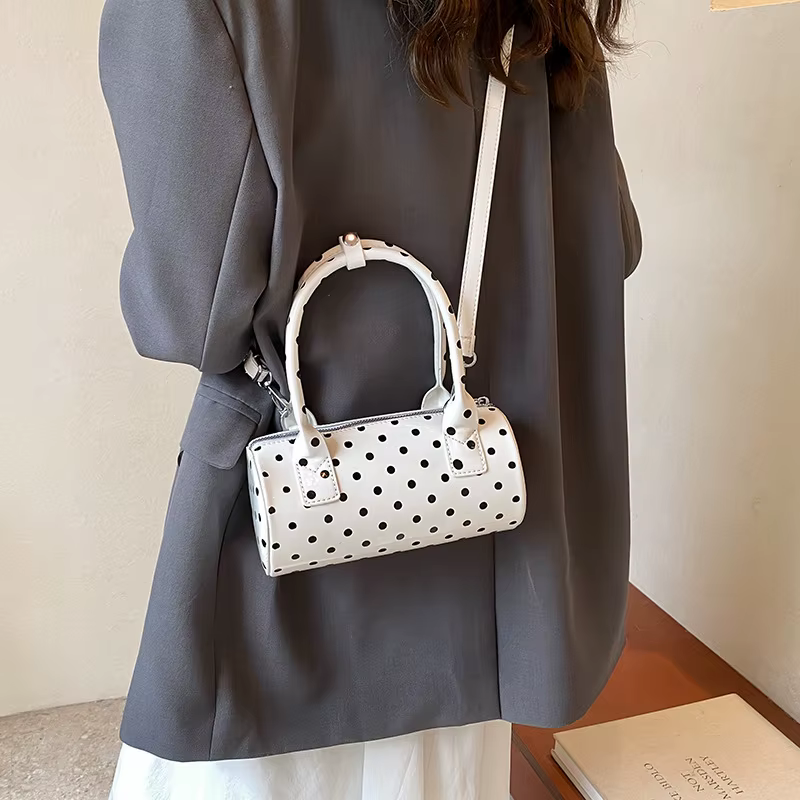 Sac à bandoulière en forme de baril pour femmes