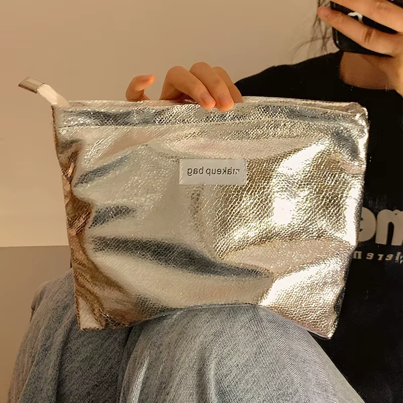 Pochette à paillettes brillantes