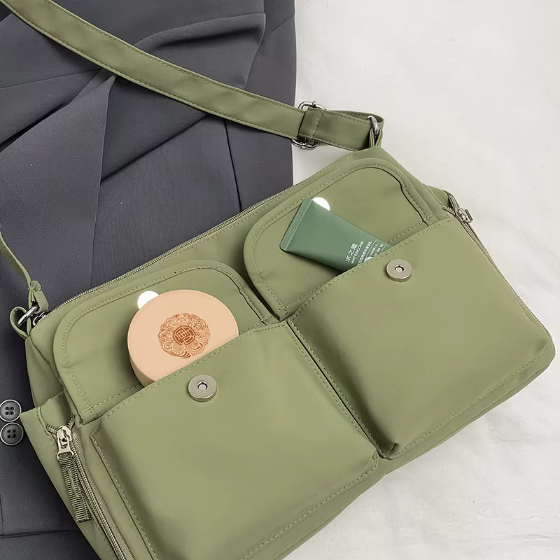 Nylon couleur unie grande capacité fourre-tout décontracté automne polyvalent femme sacs en vente 2025 mode Simple mode sacs à bandoulière