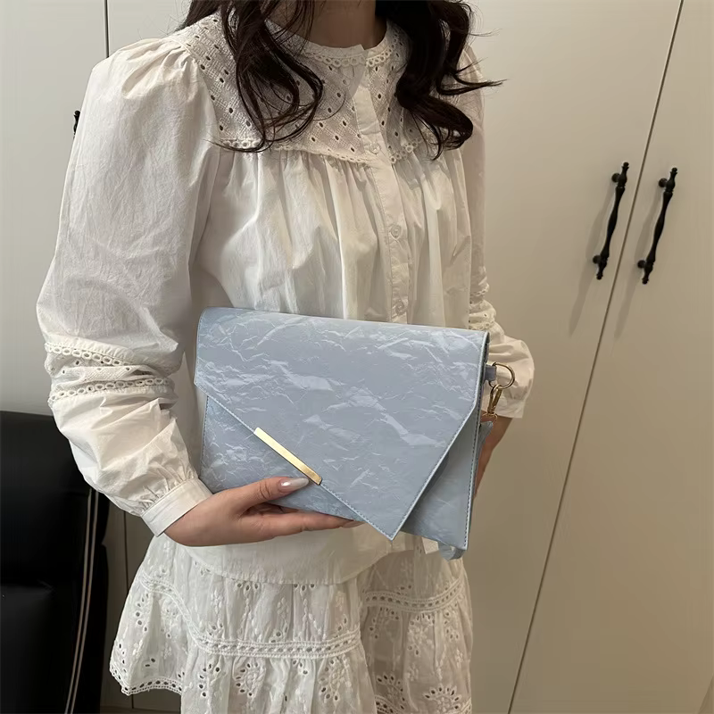 Mode pochette pour femmes en cuir PU souple couleur unie Evelope sac bracelet sacs femme petits