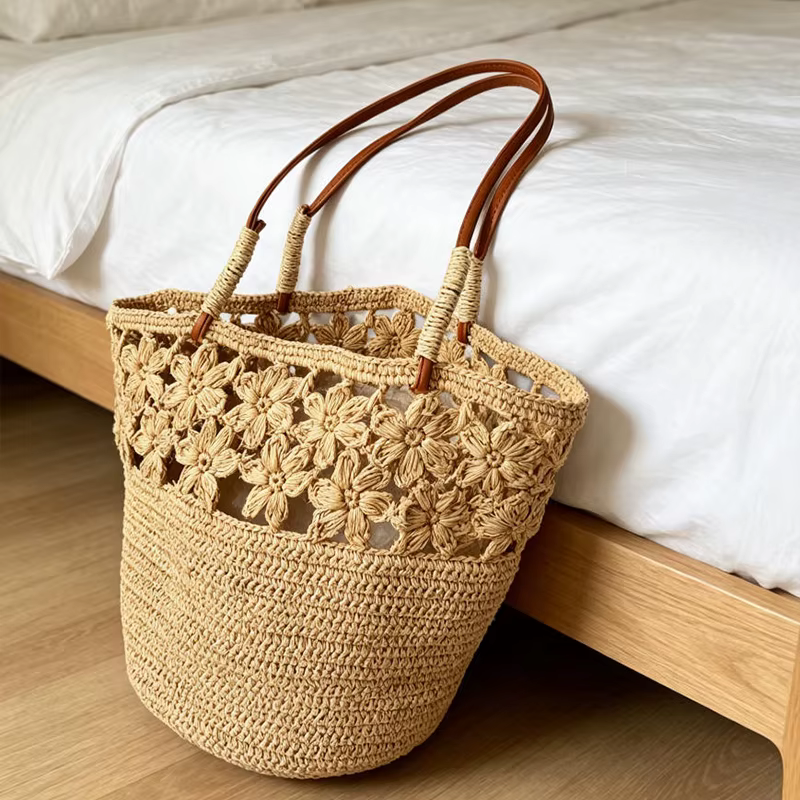Sac fourre-tout en raphia crocheté à la main