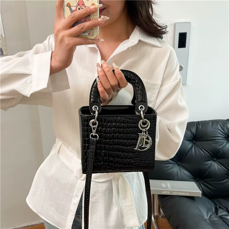 Sac à bandoulière élégant en cuir pour femme