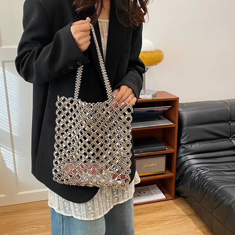 2025 nouveau sac de vacances d'été Boho plage évider sac à bandoulière pour les femmes à la main perles sac