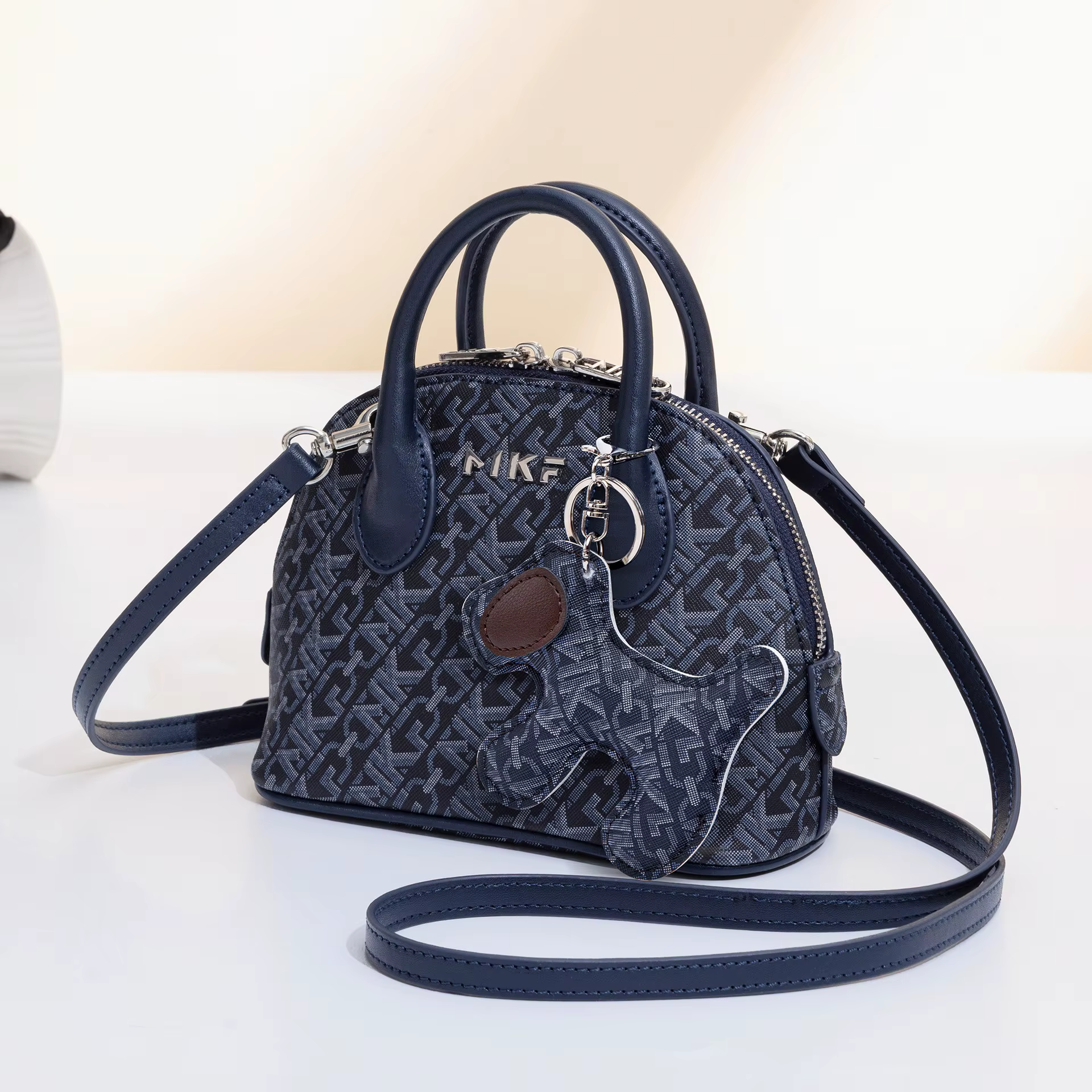Sac Dôme Monogramme Vintage avec Breloque Poney