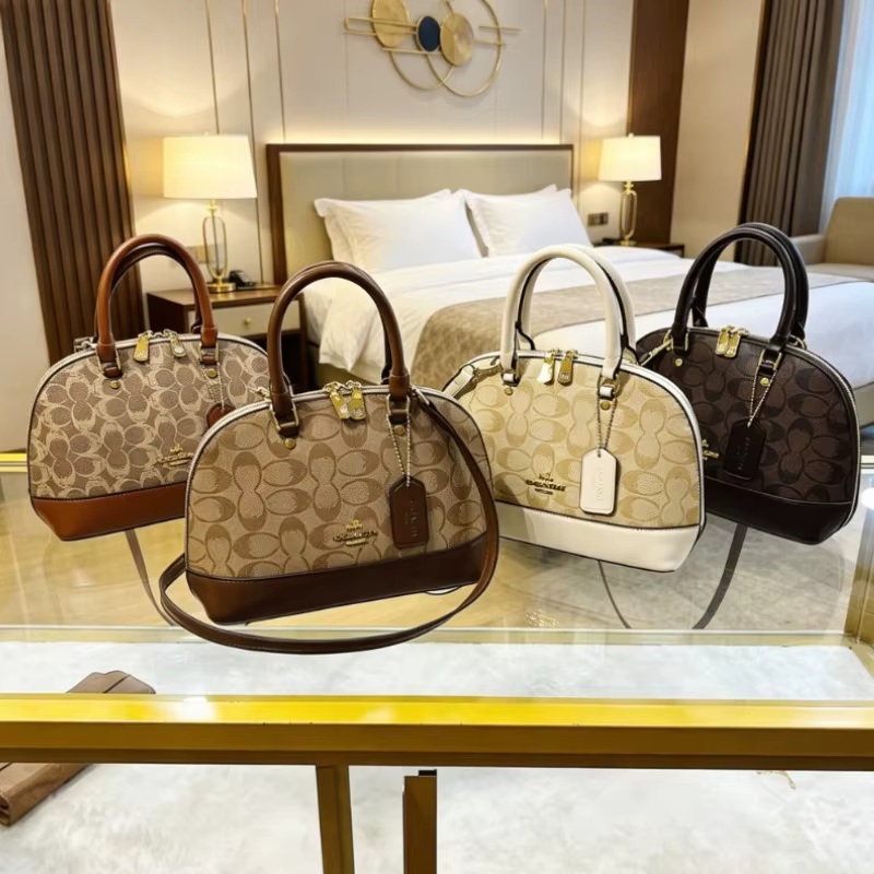 Sac à bandoulière pour femme de créateur parisien