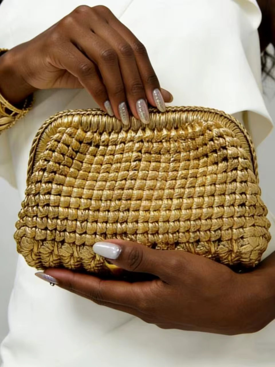 Sac à main doré tissé à la main