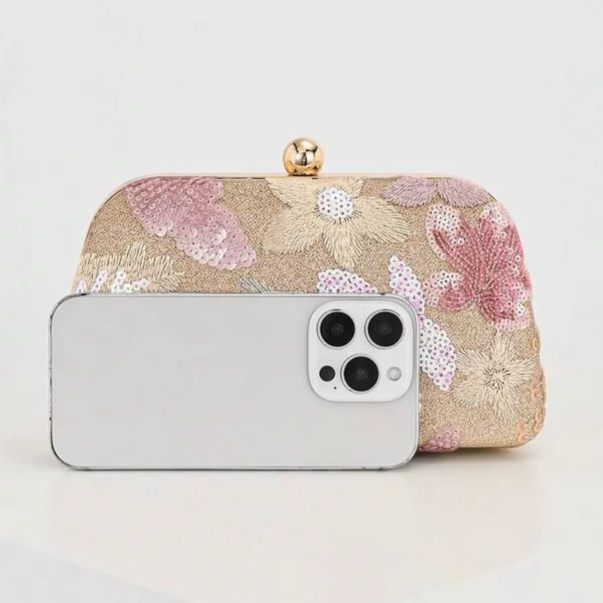 Pochette pour femme avec motif floral aléatoire