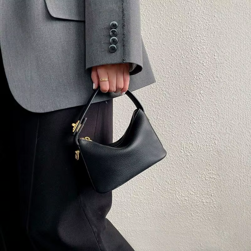 Sac à main rétro intemporel en cuir souple de qualité supérieure