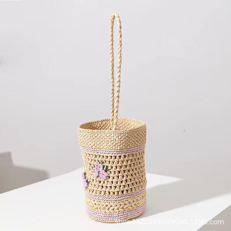 Sac en paille brodé Laffia