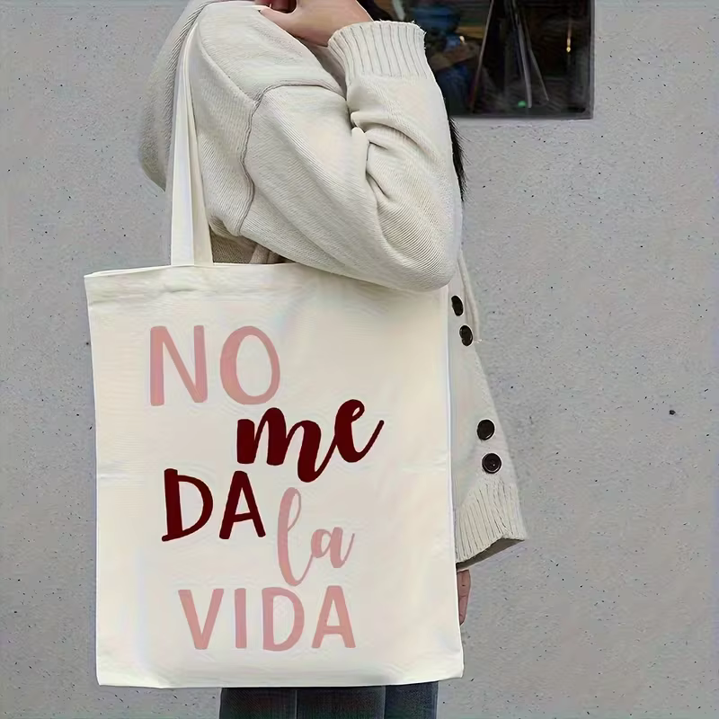 Sac fourre-tout pour femme avec citation amusante en espagnol - « Aqui Llevo Cosas De Senora » (Je porte des choses