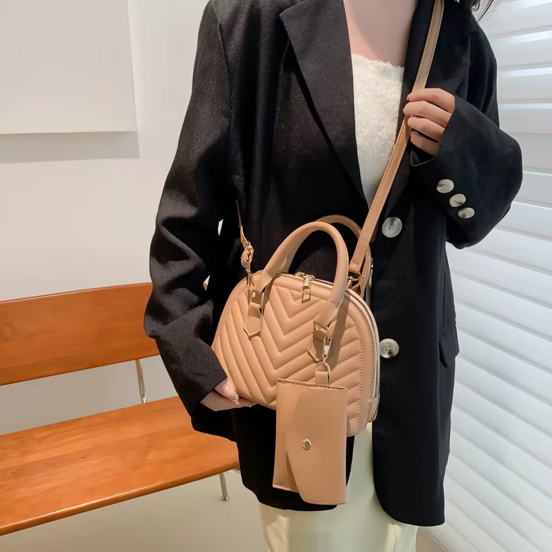Sac à bandoulière tendance et polyvalent en forme de coquille