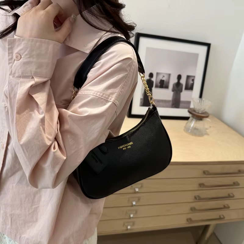 Sac à bandoulière avec pendentif cerise pour femmes