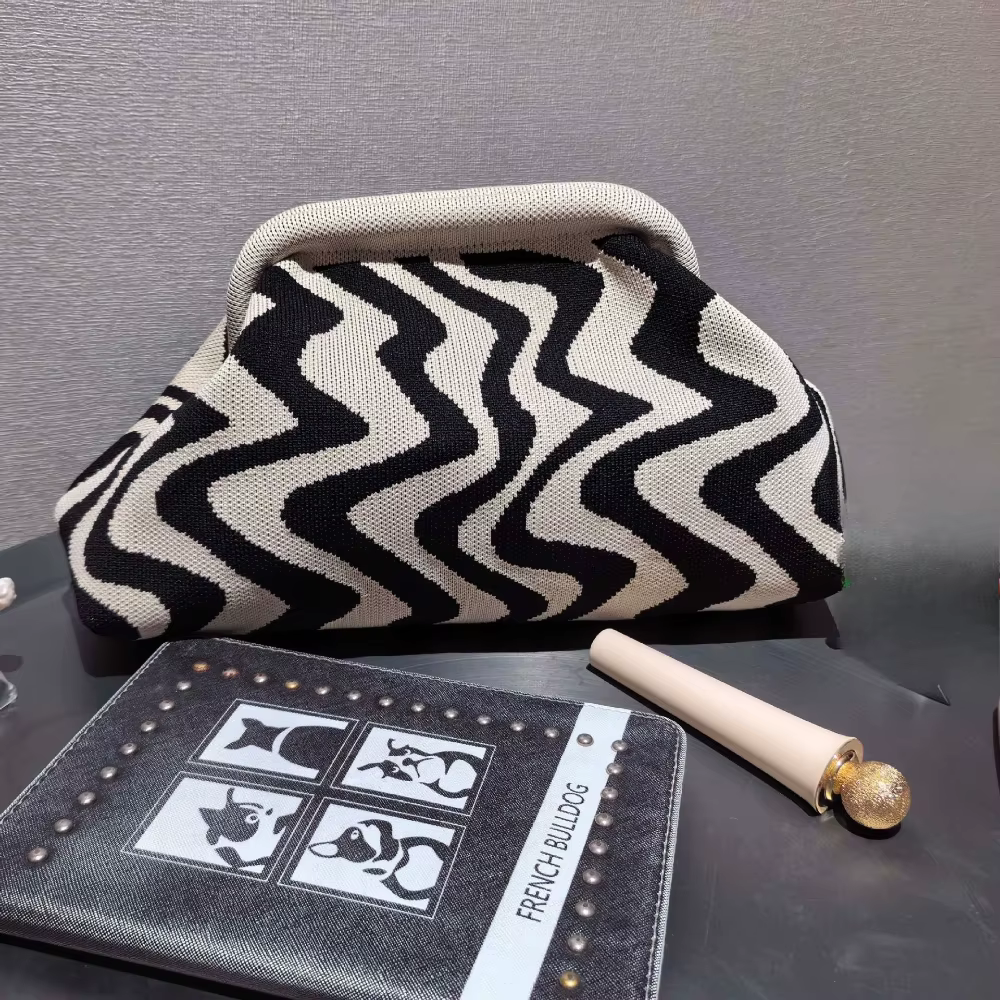 2025 NOUVEAU dames plage sac à bandoulière Vintage lettre Crochet tricoté fourre-tout