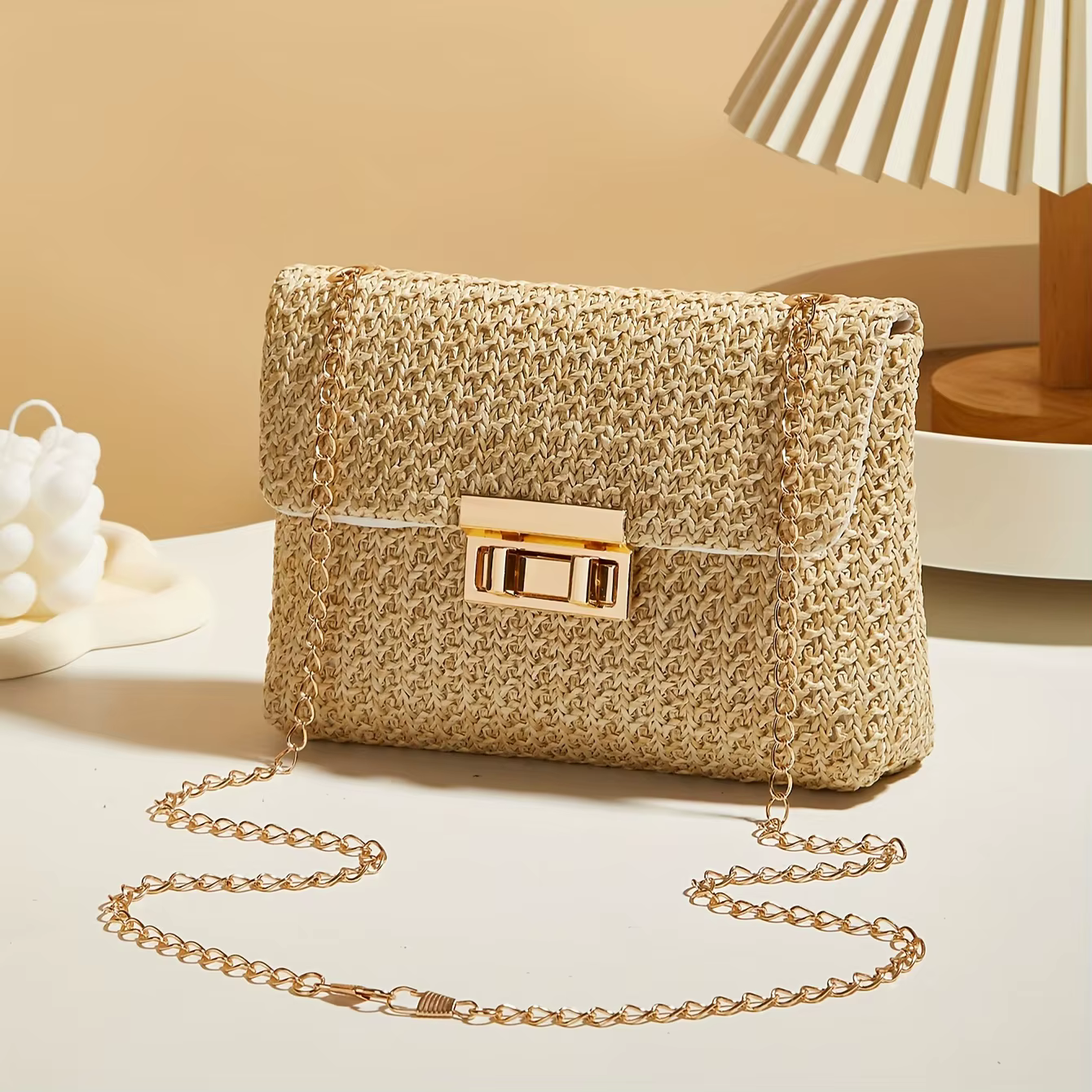 Sac à bandoulière tissé à la main en paille pour femmes