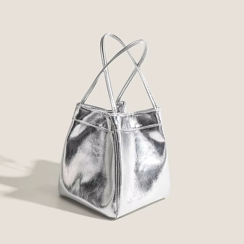 Sac seau argenté pour femmes