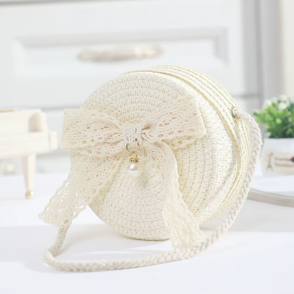 Mini sac en paille avec nœud en dentelle