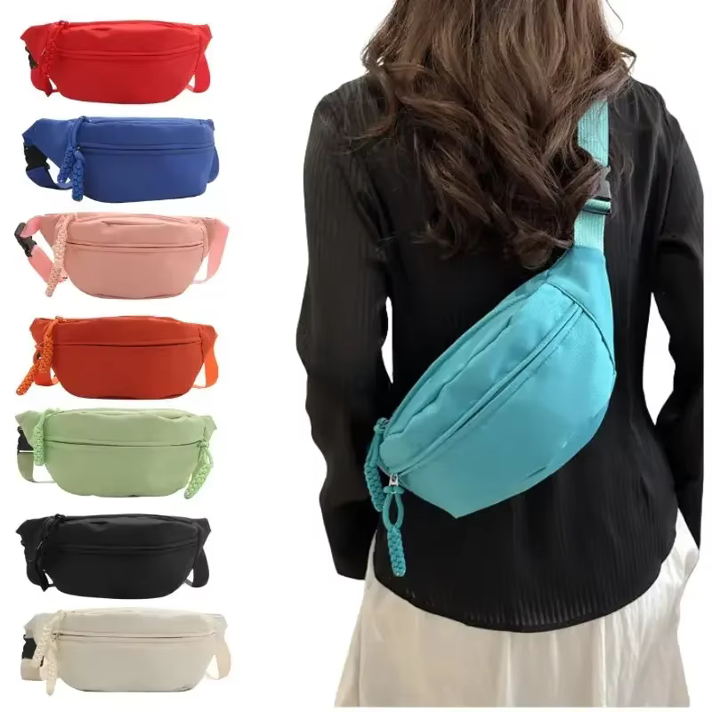 Sac de poitrine en toile demi-lune pour femme