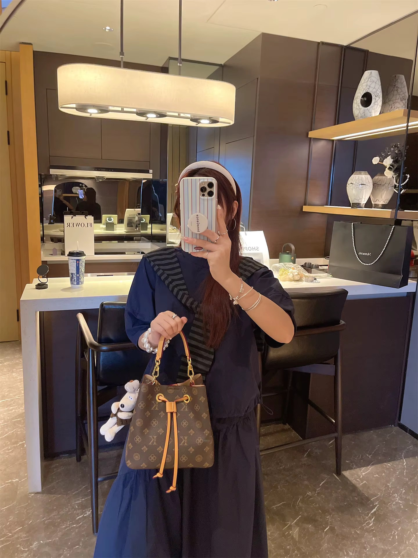 Sac seau classique monogrammé pour femme