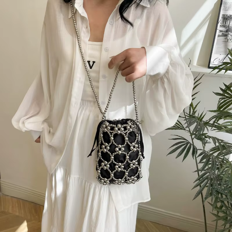 Sacs seau à perles blanches pour femmes