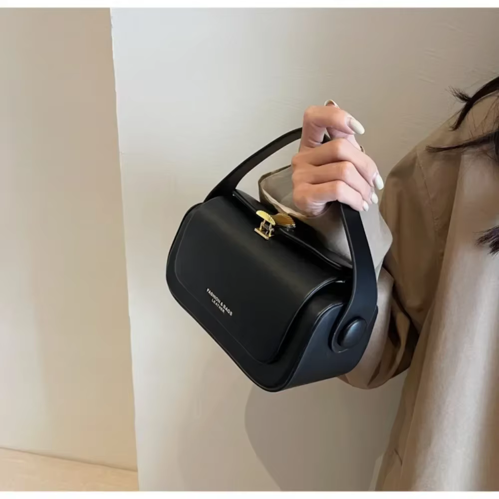 Sac à bandoulière noir classique pour femmes