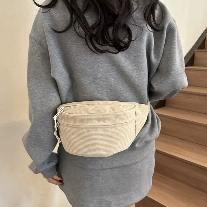Sac banane monochrome en velours côtelé pour femme