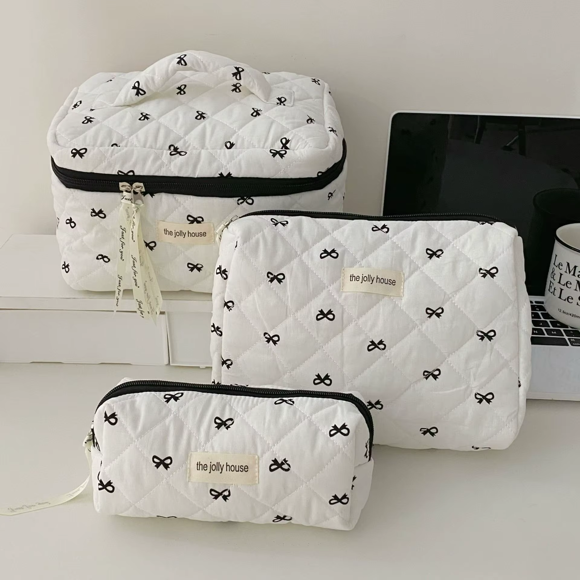 Pochette cosmétique à imprimé floral